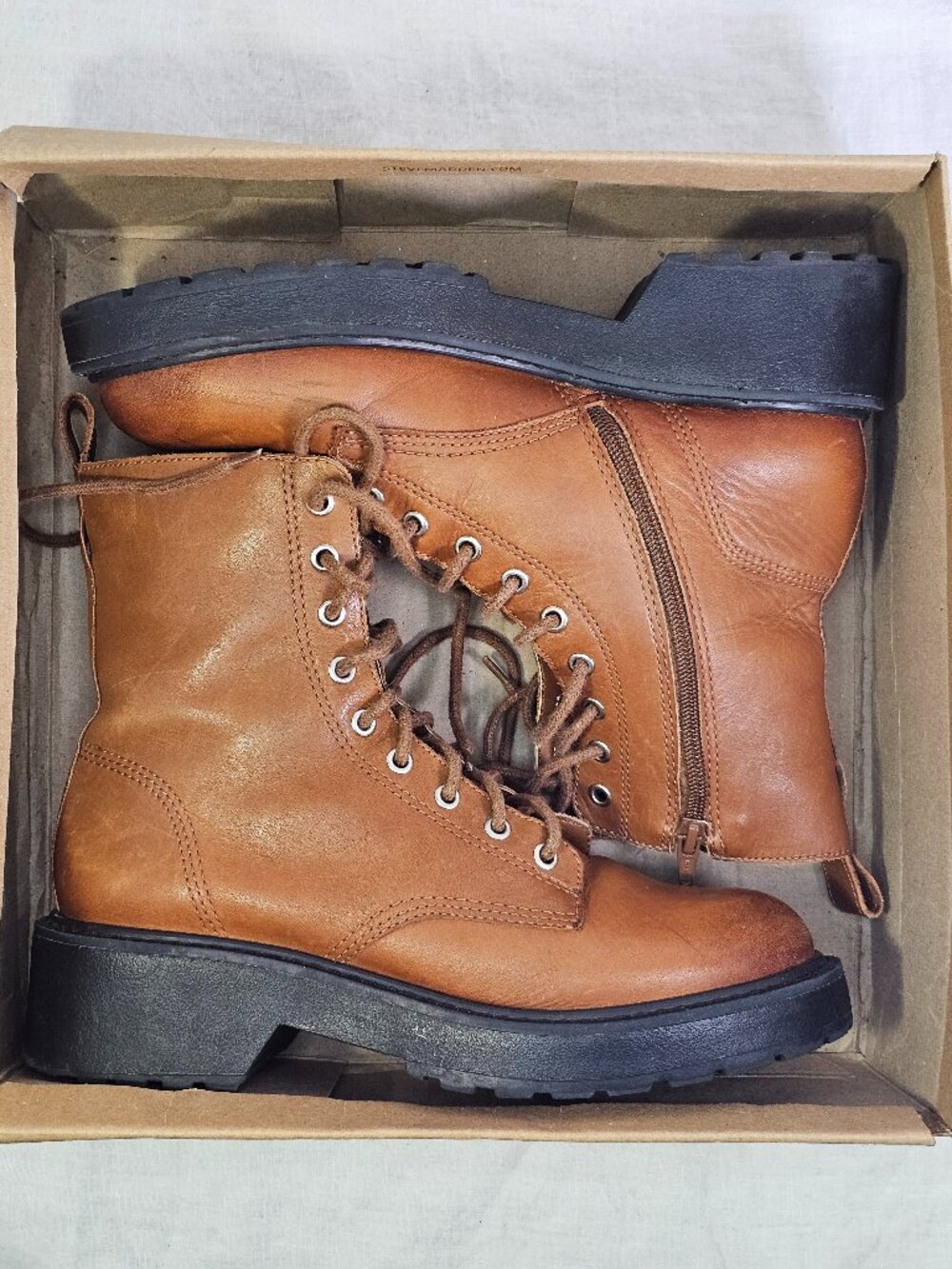 Steve Madden Tornado Lug Sole Lace Up Zip Leather Combat Boots 8.5M Tan Cognac
